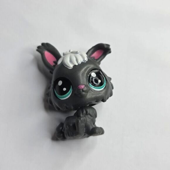 LPS Chalet Angora Gray Mini Rabbit Toy Figure - Picture 6 of 6